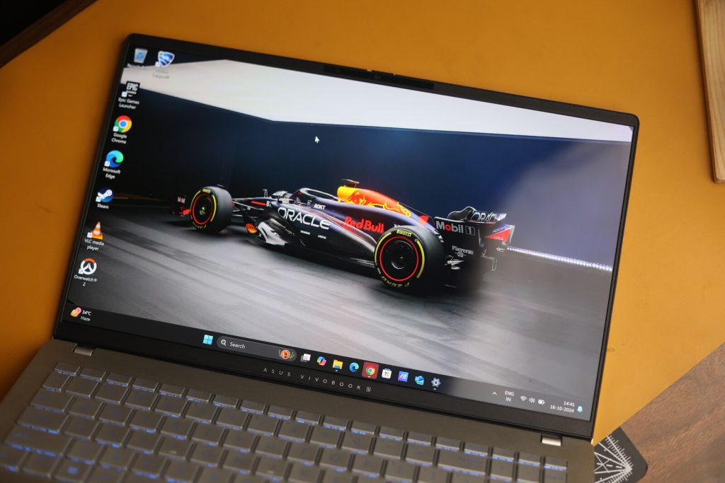 ASUS VIvobook S15의 디스플레이