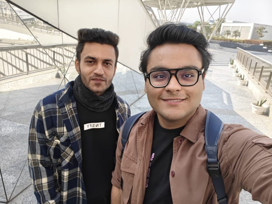 Selfie sample from the Realme GT 7 Pro-2