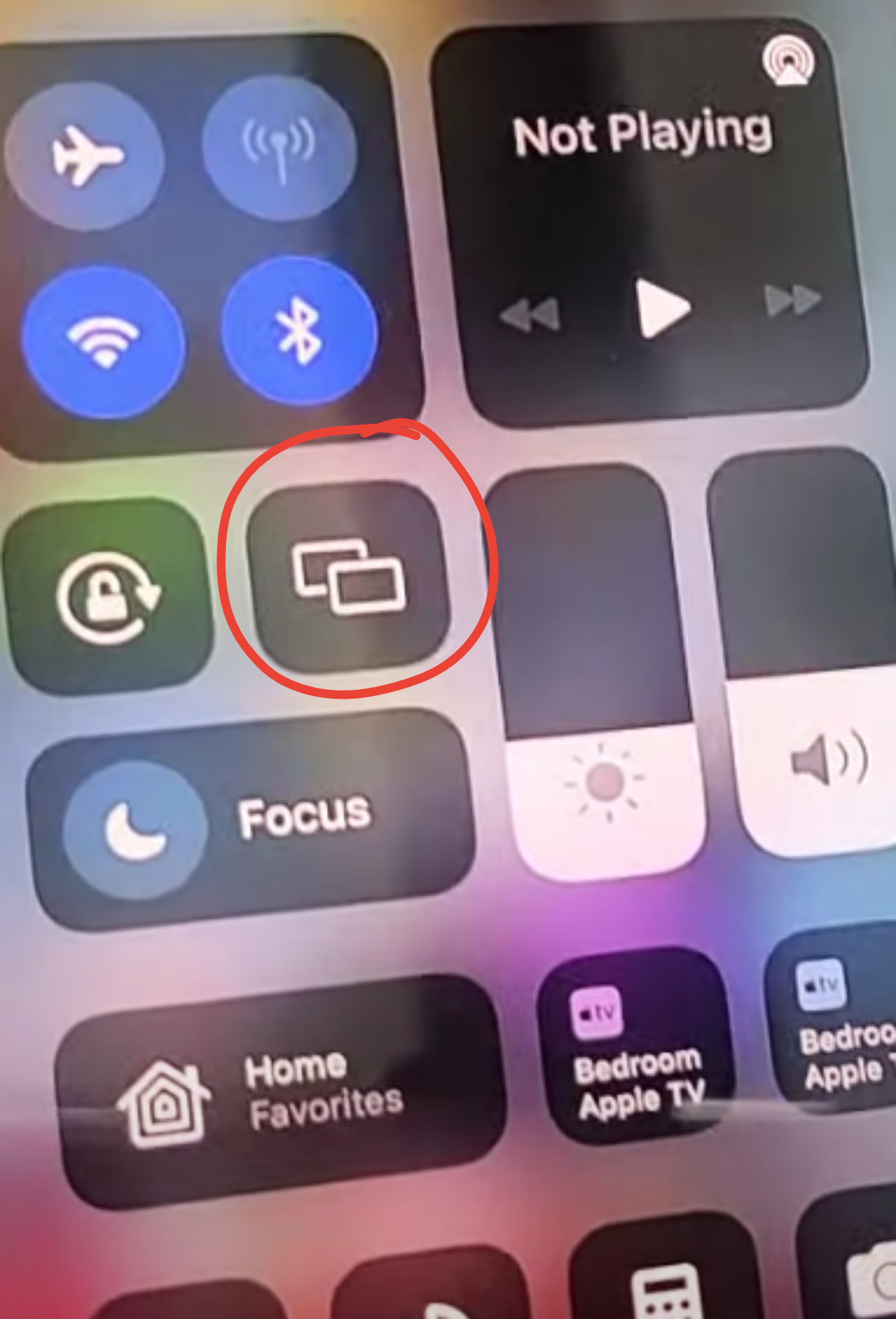 image to Tap the Screen Mirroring icon in the Control Center