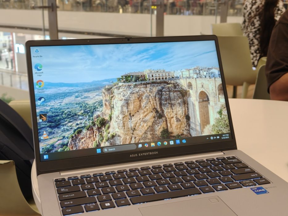 Image of the Asus Expertbook P1 design