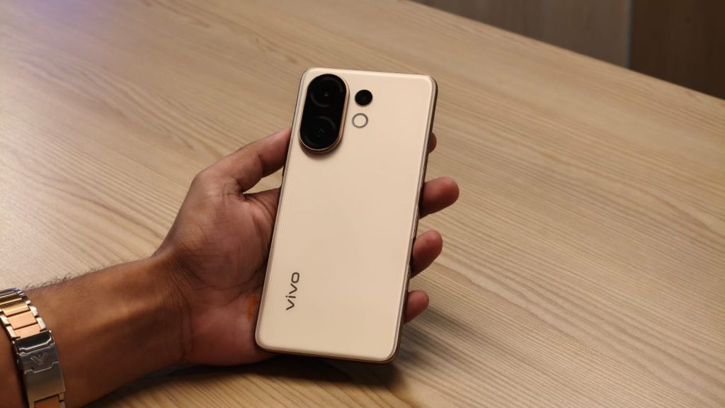 Image of the back design of the vivo T4 Pro