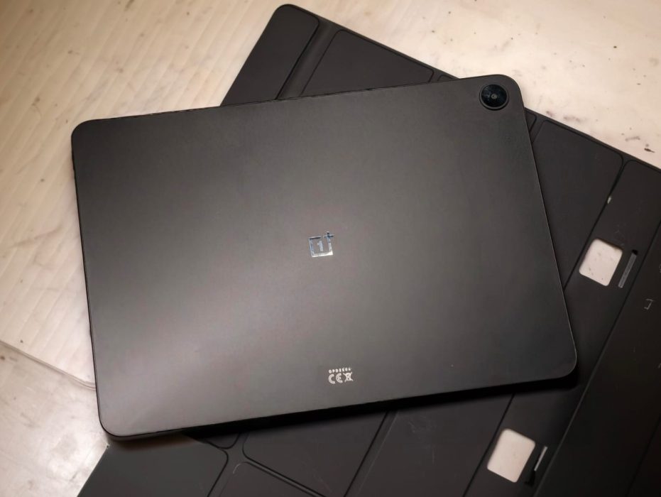 Back design of the OnePlus Pad Go 2