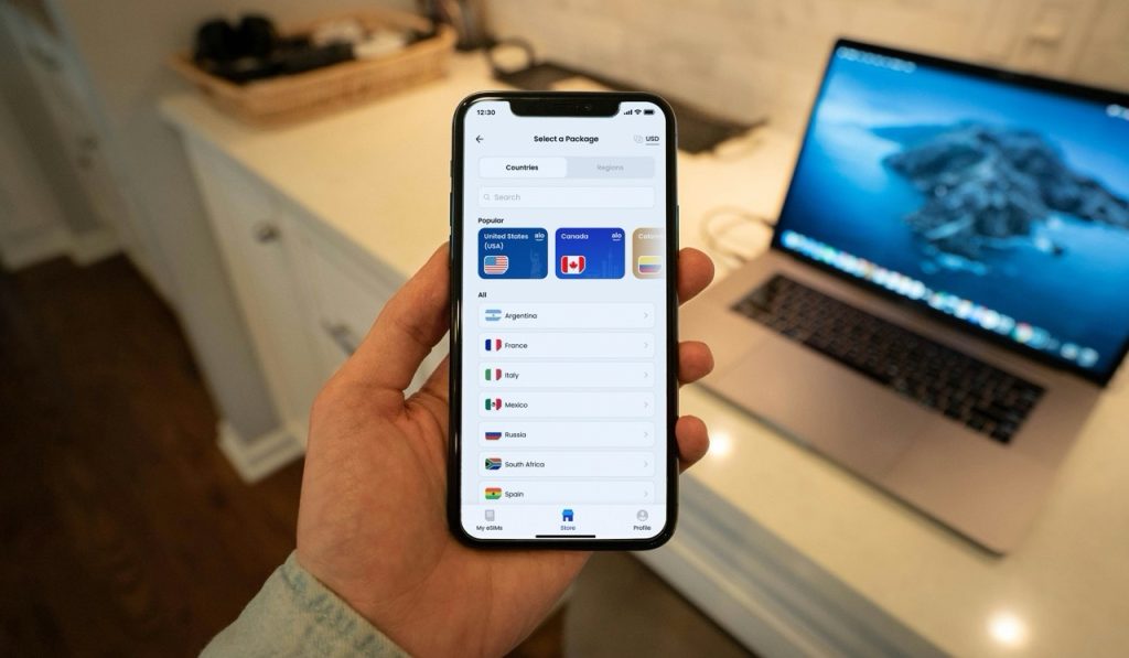 aloSIM home page to avoid roaming charges