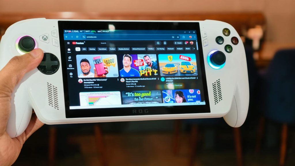 A person holding the ROG Xbox Ally and opened YouTube