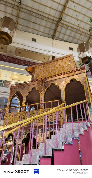 Camera sample from X200T-39