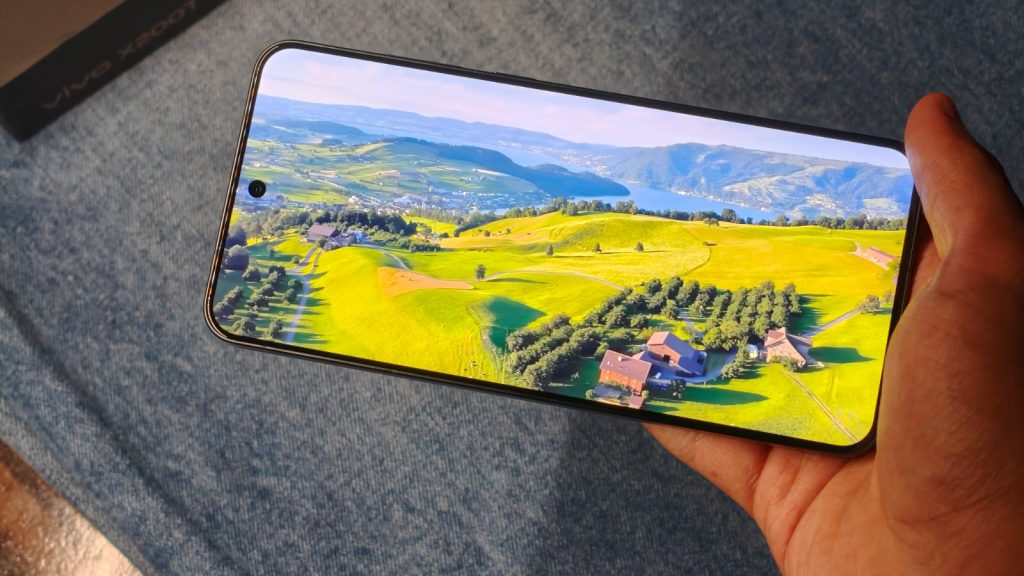 A person watching an HDR youtube video