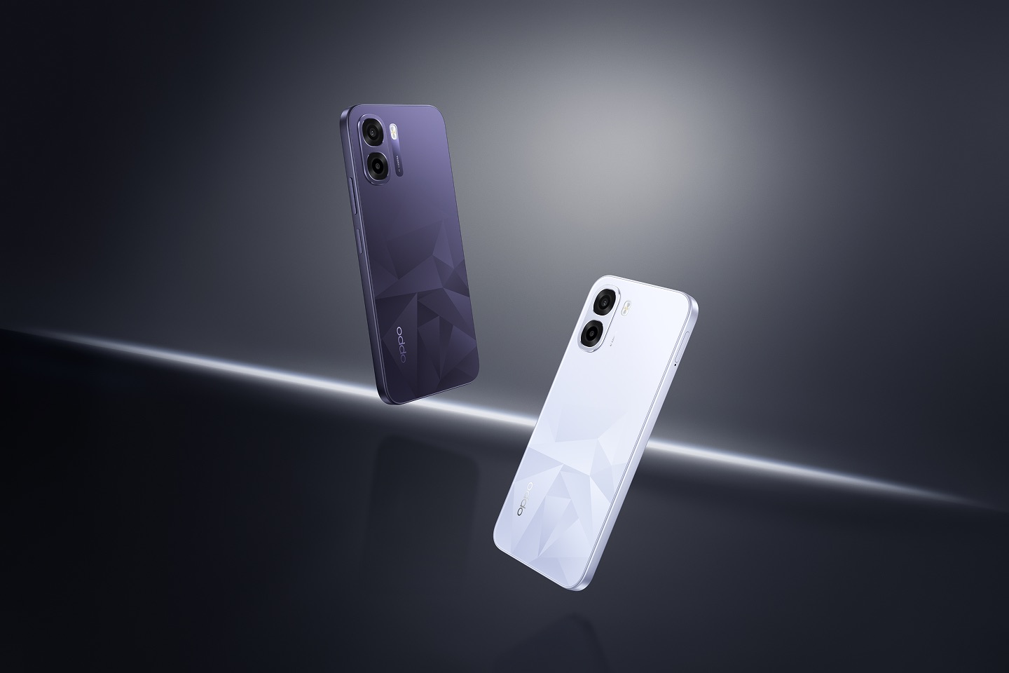 OPPO K14x in both purple and white color
