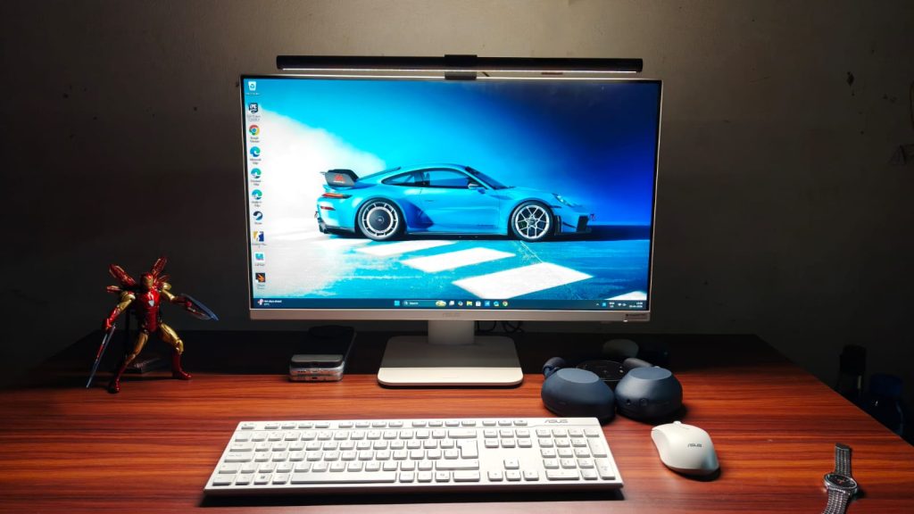 Image of Asus AiO from the front